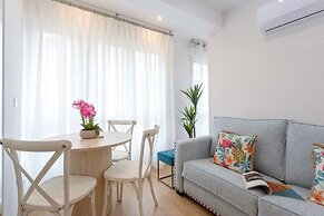 Genteel Home Santo Cristo