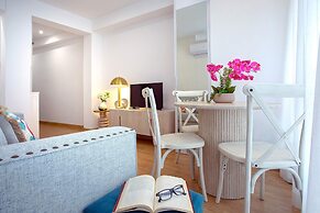 Genteel Home Santo Cristo