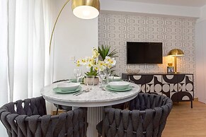 Genteel Home Santo Cristo