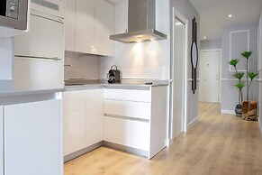 Genteel Home Amira