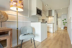 Genteel Home Amira