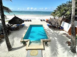 African Paradise Beach Hotel