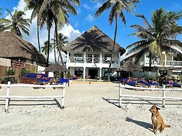 African Paradise Beach Hotel
