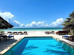 African Paradise Beach Hotel