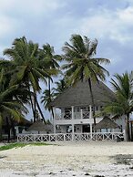African Paradise Beach Hotel