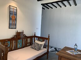 African Paradise Beach Hotel