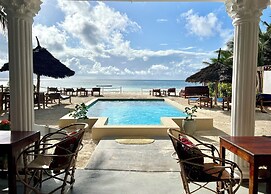 African Paradise Beach Hotel