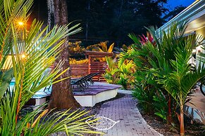 Alloro Jungle Villas