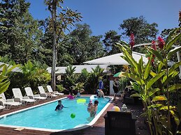 Alloro Jungle Villas