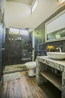 Alloro Jungle Villas