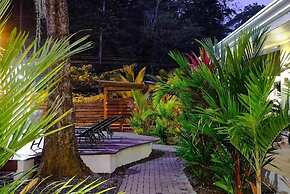 Alloro Jungle Villas