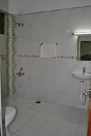 Newton Neelakanta Boutique – Kovalam