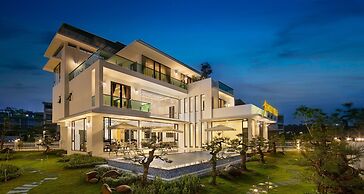 Tuan Chau Kingly Villa