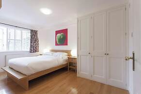 Theed Street by Onefinestay