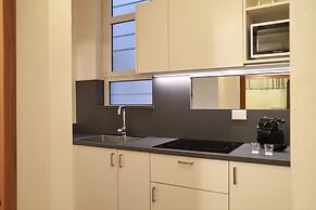 Milan Retreats Duomo