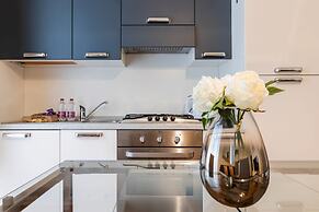 Milan Retreats Duomo