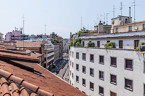 Milan Retreats Duomo