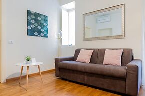 Milan Retreats Duomo