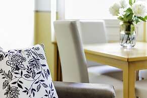 Milan Retreats Duomo