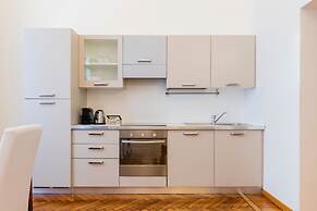 Milan Retreats Duomo