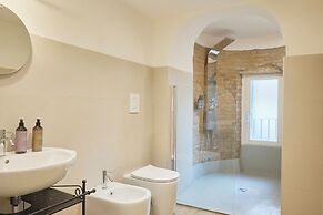 Milan Retreats Duomo