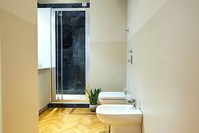 Milan Retreats Duomo