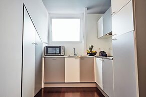 Milan Retreats Duomo