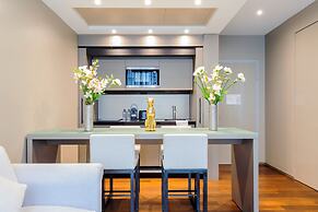 Milan Retreats Duomo