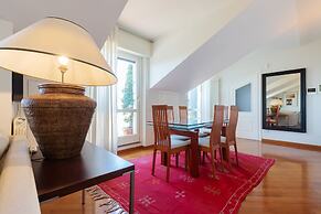 Milan Retreats Duomo