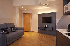 Milan Retreats Duomo