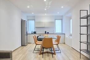 Milan Retreats Duomo