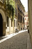 Milan Retreats Duomo