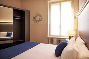 Milan Retreats Duomo