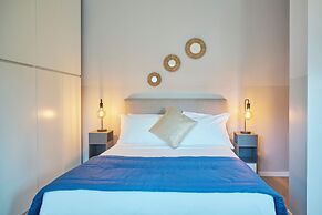 Milan Retreats Duomo