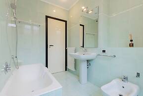 Milan Retreats Duomo