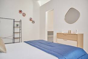 Milan Retreats Duomo