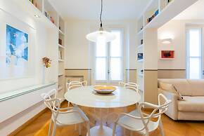 Milan Retreats Duomo