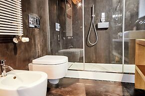 Milan Retreats Duomo