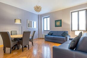 Milan Retreats Duomo