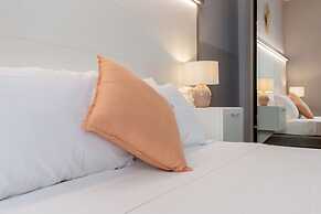 Milan Retreats Duomo