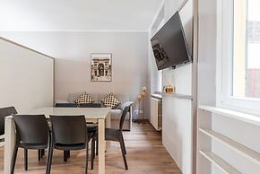 Milan Retreats Duomo