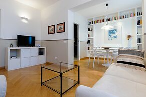 Milan Retreats Duomo