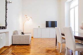 Milan Retreats Duomo