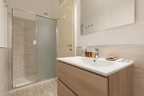 Milan Retreats Duomo