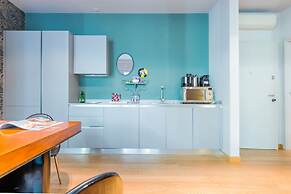 Milan Retreats Duomo