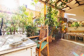 Milan Retreats Duomo