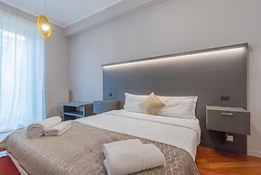 Milan Retreats Duomo