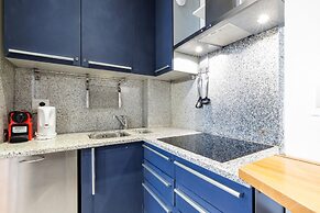 Milan Retreats Duomo