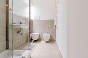 Milan Retreats Duomo