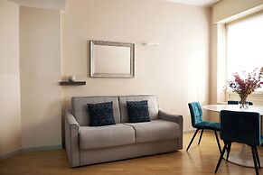 Milan Retreats Duomo